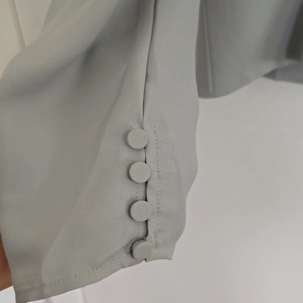 Express womens blouse - Picture 7 of 10